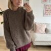 Kuschelpulli Greta braun 1