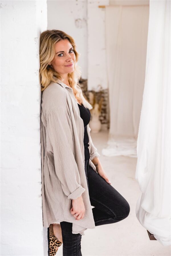 Musselinbluse lang beige