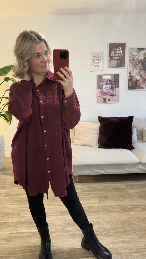 Musselinbluse lang bordeaux