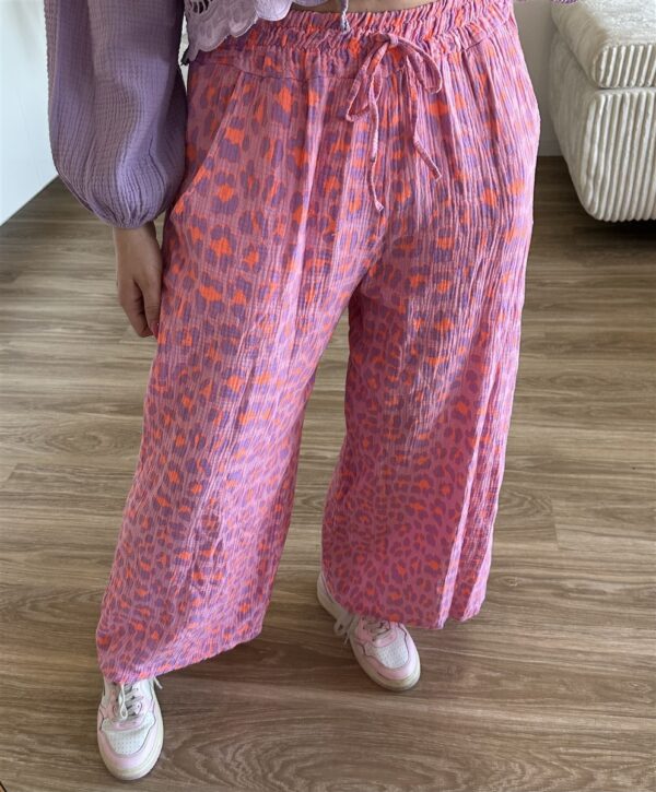 Musselinhose Leo summer lila 1