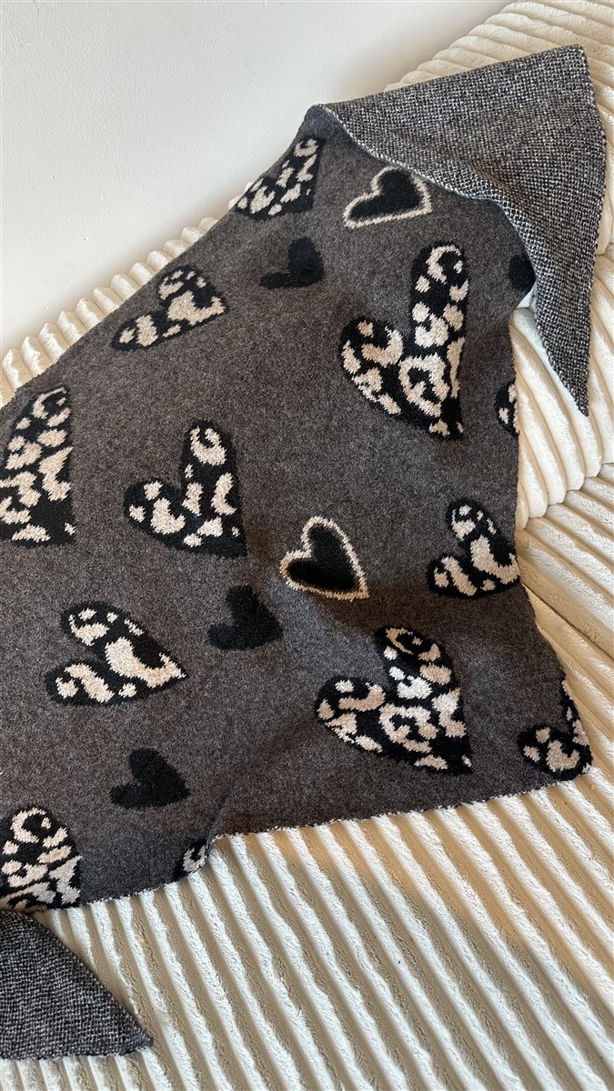 Kuschelschal Leo Herz grau