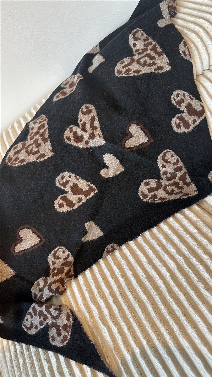 Kuschelschal Leo Herz schwarz