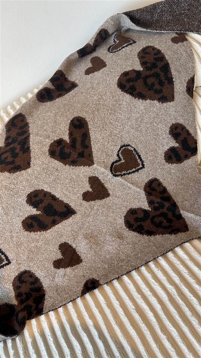 Kuschelschal Leo Herz beige