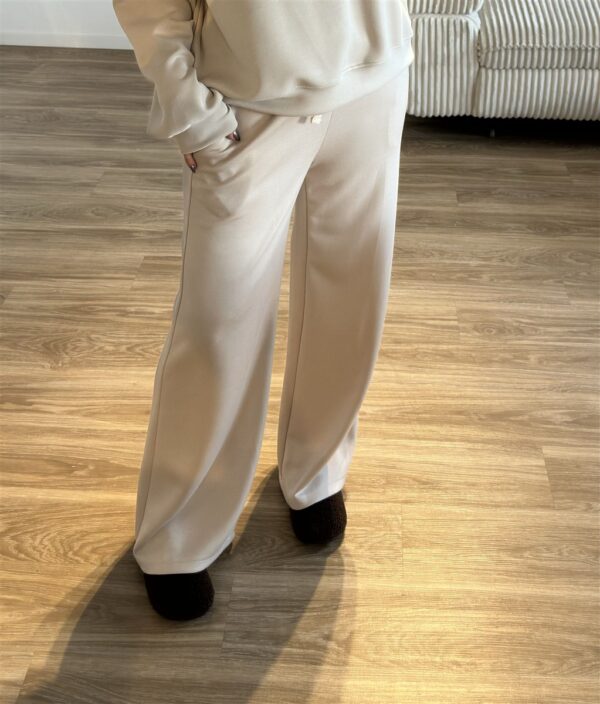 Hose cozy beige 1