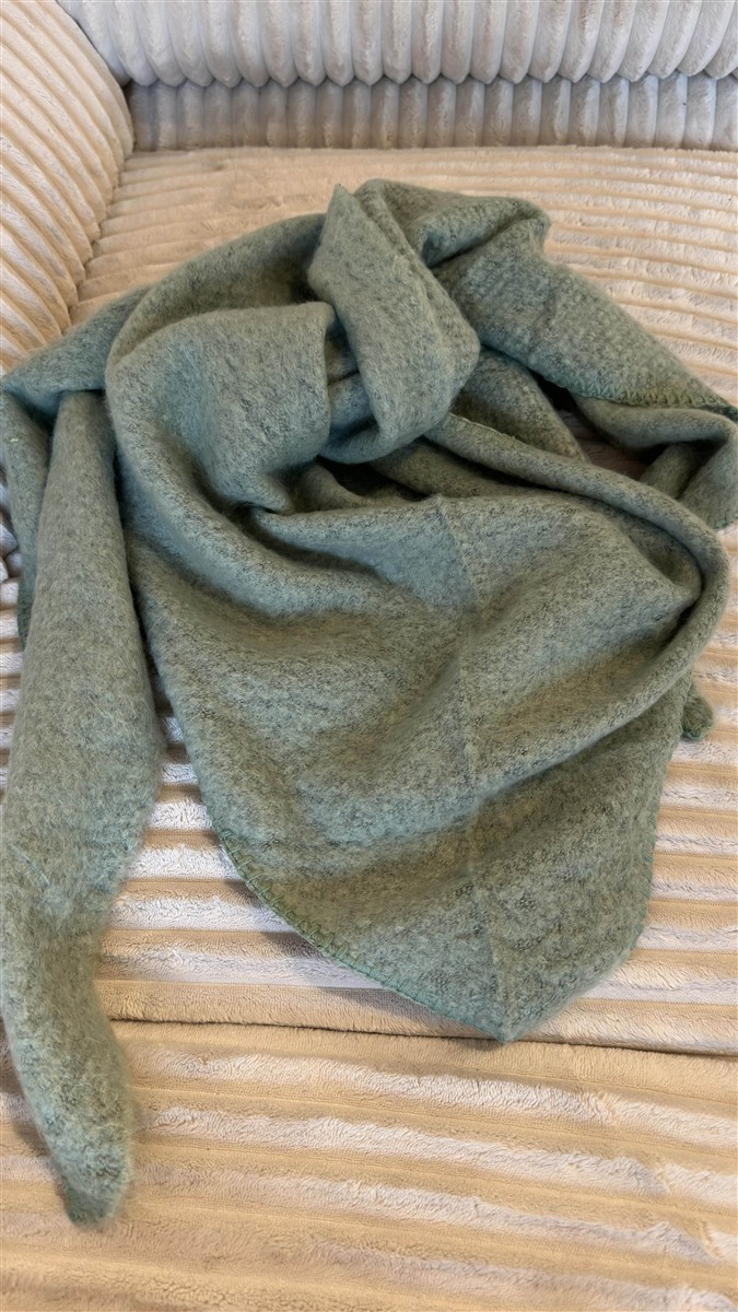 Kuschelschal salbei