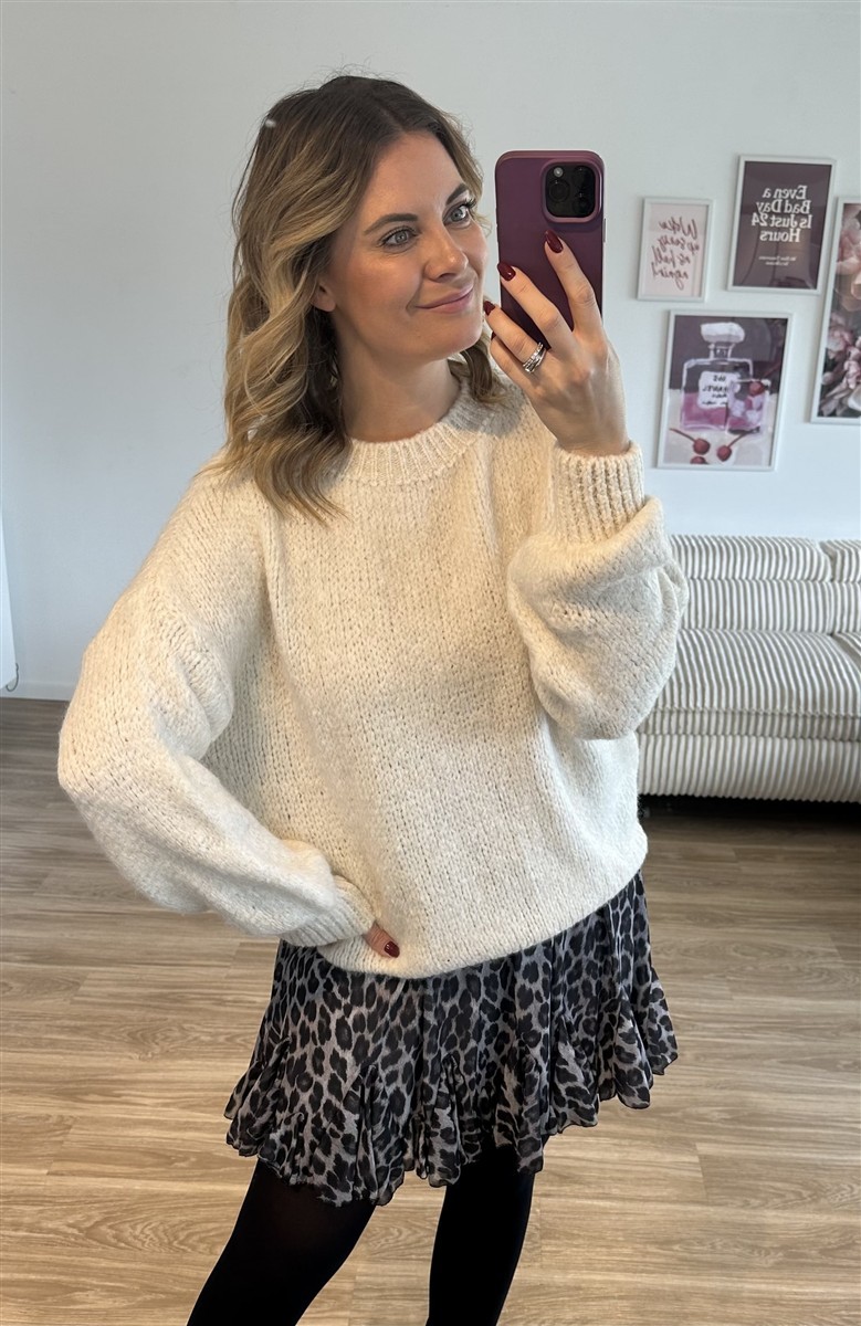 Kuschelpulli kurz creme 1