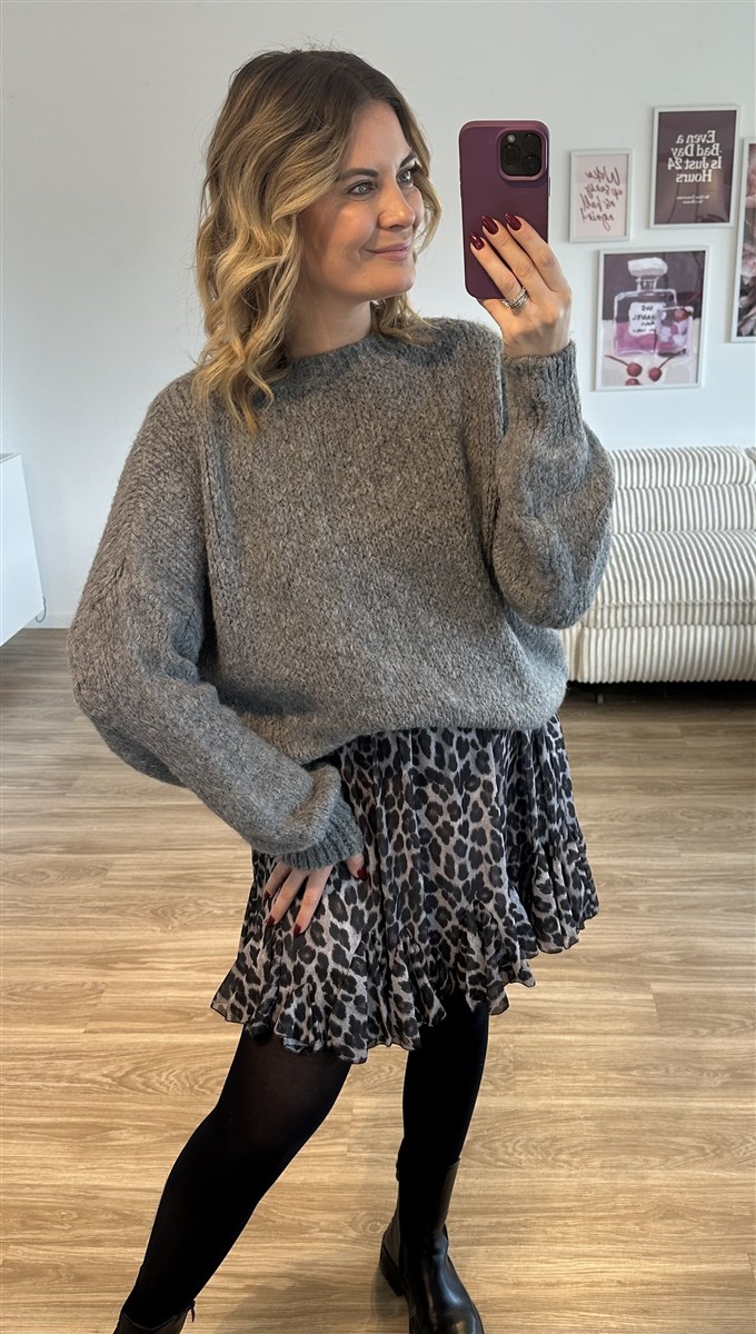 Kuschelpulli kurz grau 1